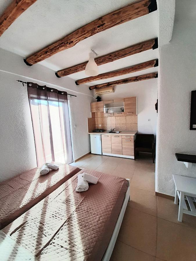 Mariza Apartments -Studios Hanioti Kamer foto